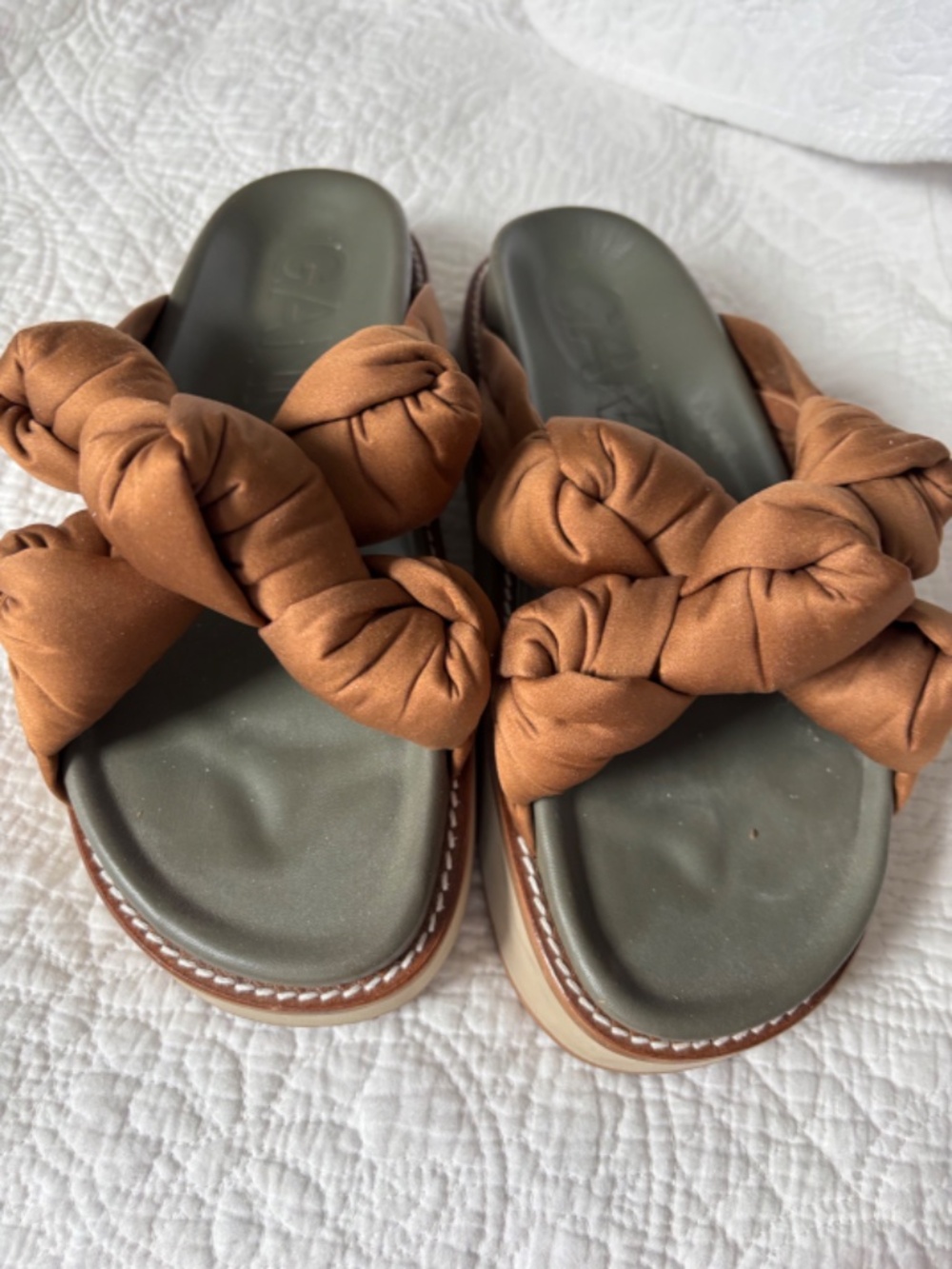 Ladies sandals - Picture 2 of 4